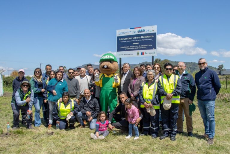 Quicharco: CONAF y Municipalidad de Rauco entregan nueva área verde 