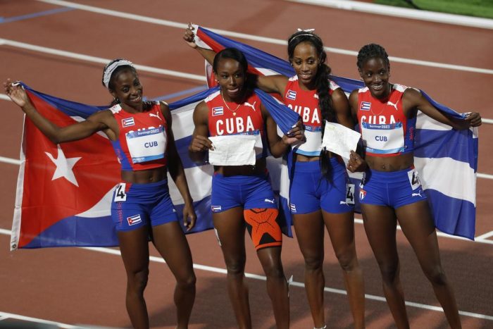 Abogado de deportistas cubanos dice que ya cuentan con sus visas de residencia temporal
