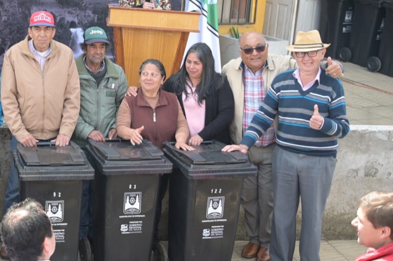 Empedrado recibe 1656 contenedores de residuos sólidos domiciliarios