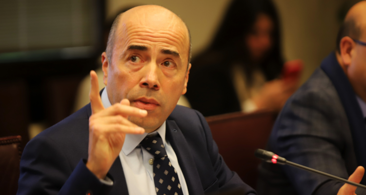 GOREs y Convenios: Contraloría detecta falta de trazabilidad en transferencias y conflictos de interés