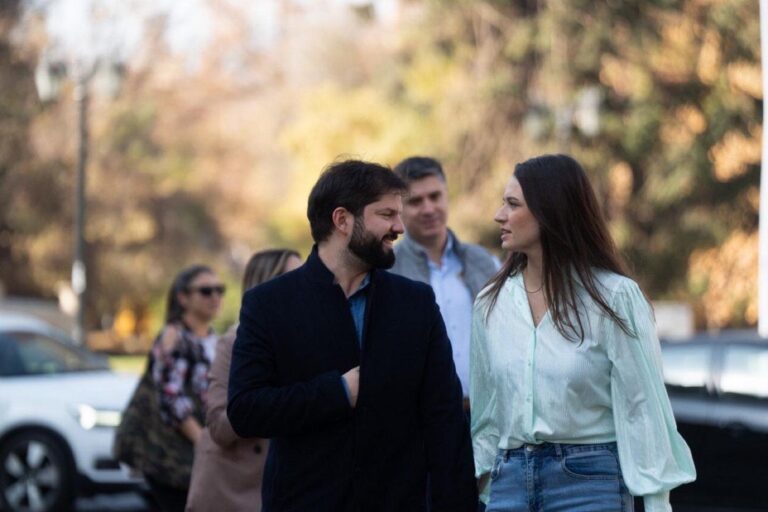 Presidente Gabriel Boric confirma quiebre con Irina Karamanos tras casi 5 años de relación