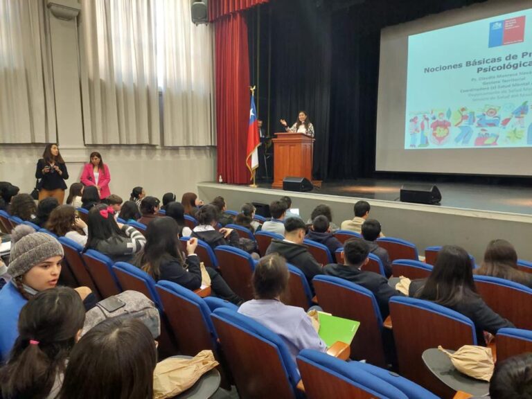 Talca: Jornada de diálogo ciudadano acerca de primeros auxilios emocionales 