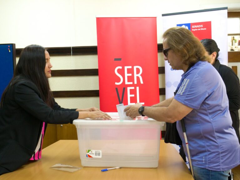 Voto Asistido: Gobierno y Servel incluyen sistema inclusivo
