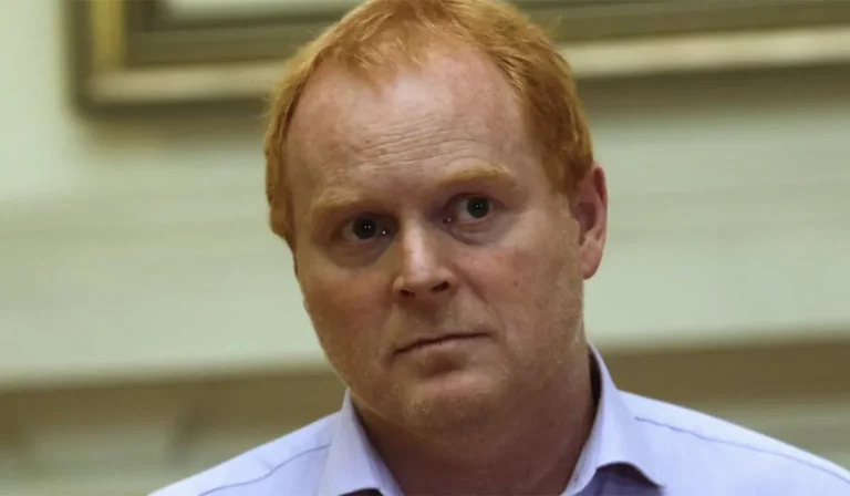 Senador Rojo Edwards renuncia al Partido Republicano