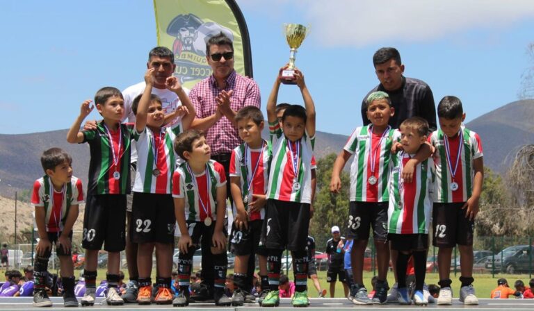 Escuela de Futbol Palestino Curicó obtuvo dos premios en torneo internacional