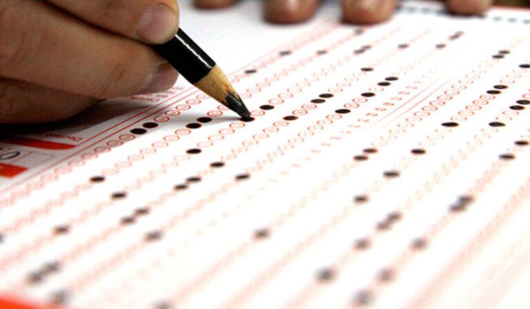 Consulta tus puntajes PAES 2023 y prepárate para la postulación universitaria 2024