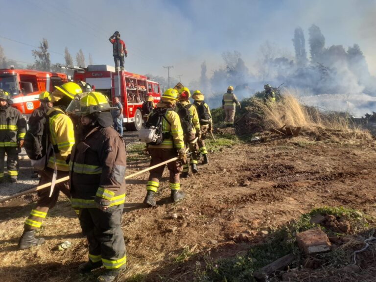 Incendio en Maule consumió Antigua Casona de 200 Años