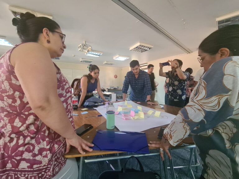 Capacitación en Primera Ayuda Psicológica fortalece preparación ante emergencias en personal de salud