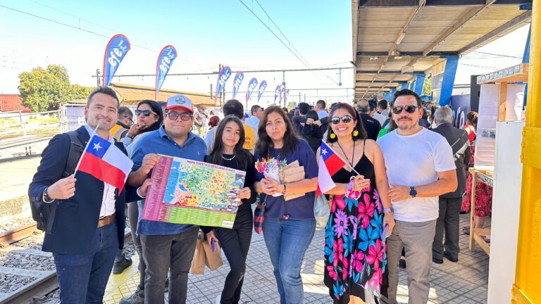 Celebran la Llegada del Tren Más Moderno Santiago-Curicó