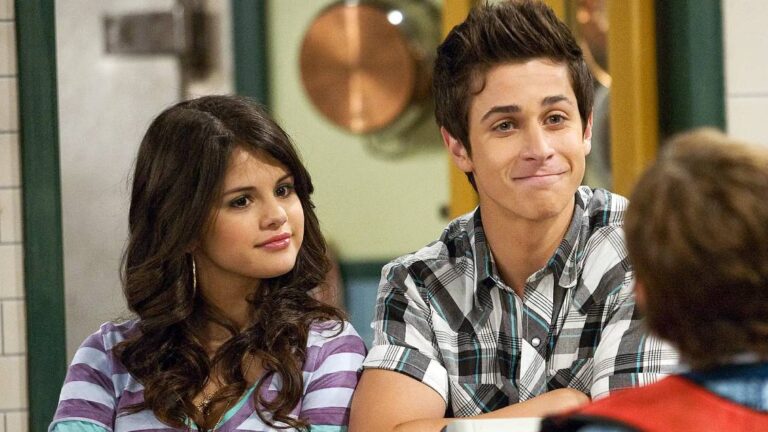 Disney sigue apostando por nuevas versiones de sus clásicos y confirma el regreso de “Los hechiceros de Waverly Place” de la mano de Selena Gomez y David Henrie como protagonistas, quienes dieron vida a los hermanos Alex y Justin Russo
