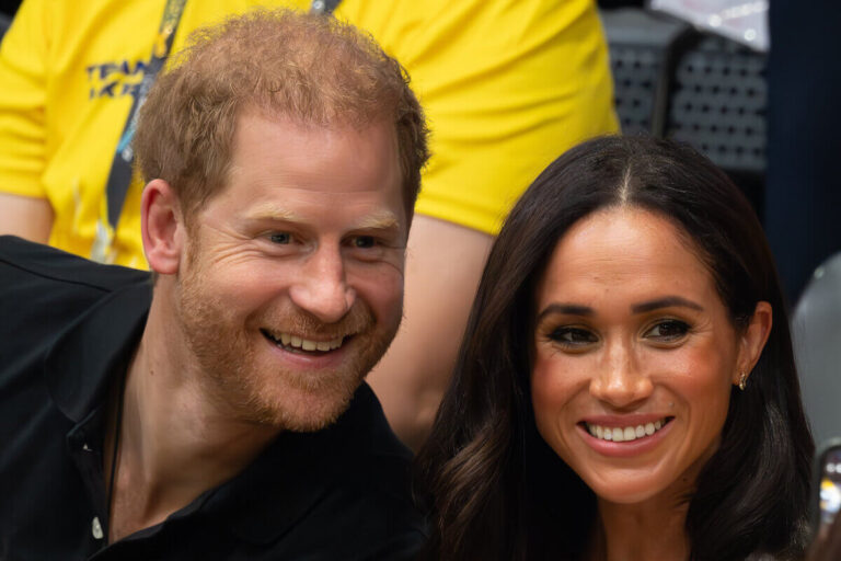 Principe Harry y Meghan Markle cambiaron el apellido a sus hijos