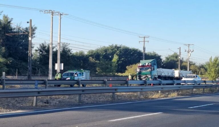 Grave accidente fue registrado en Ruta 5 Sur cerca de Lontué