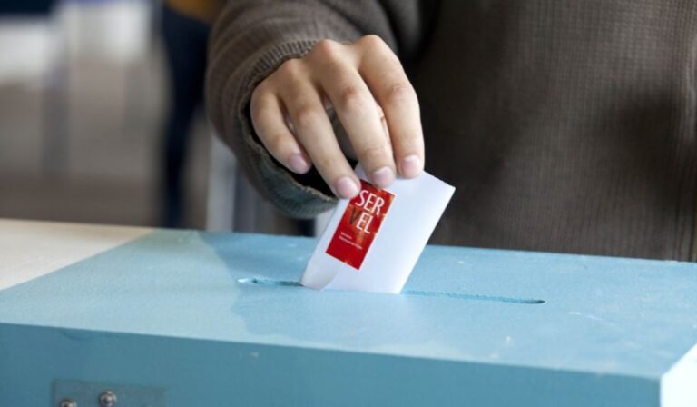 Servel plantea realizar en dos jornadas las elecciones de octubre