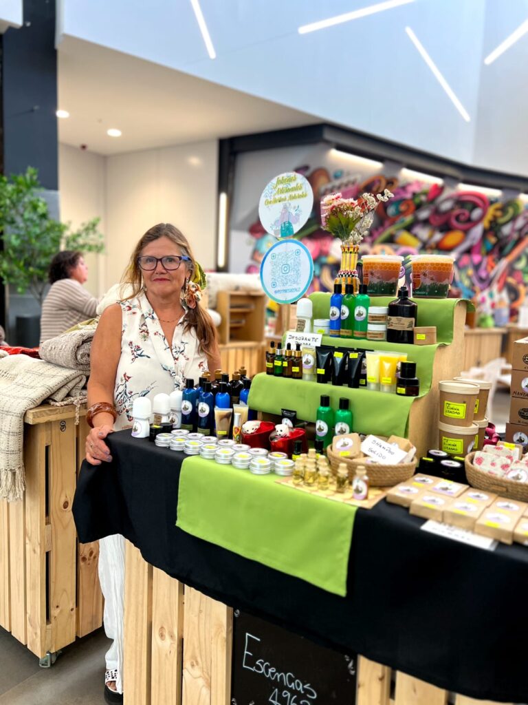 Emprendimientos talquinos reciben apoyo gratuito para comercializar sus productos