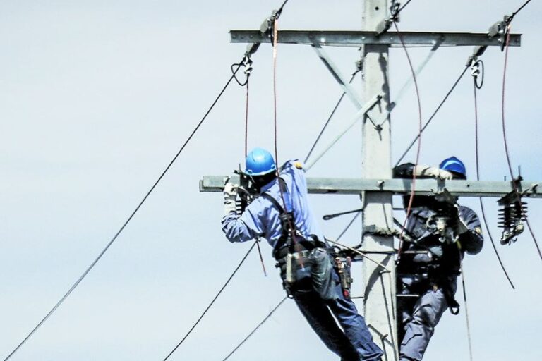 ¡Atención ! CGE anuncia interrupciones eléctricas en Curicó, Linares y Maule
