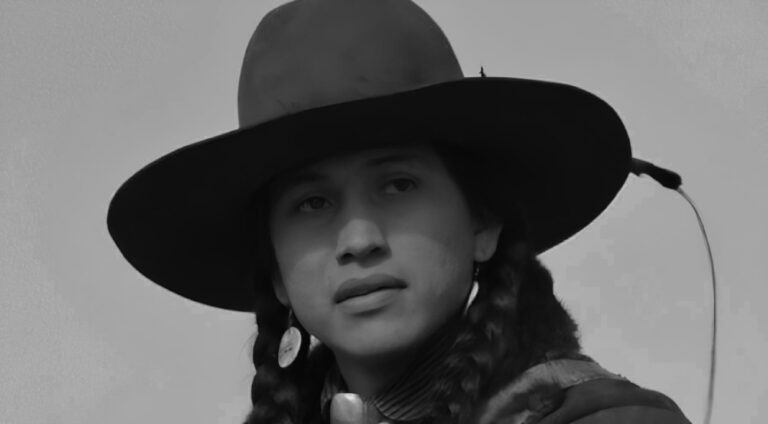 Encuentran muerto al actor Cole Brings Plenty a sus 27 años