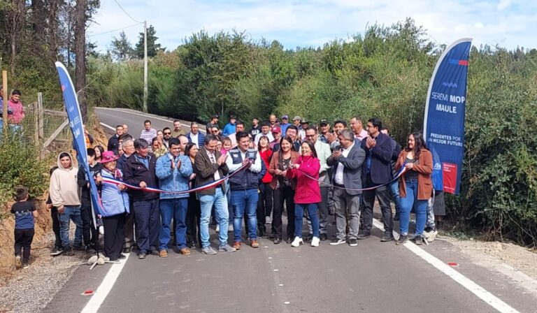 ¡Un paso adelante! Inauguran acceso pavimentado a Cabrería en Cauquenes