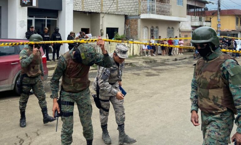 Ecuador: Matan a director de cárcel en medio del plebiscito