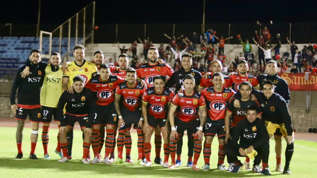 Rangers gana y es puntero