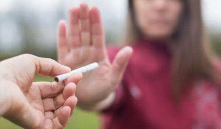 Día Mundial sin Tabaco: La sustancia adictiva responsable de 52 muerte diarias en Chile