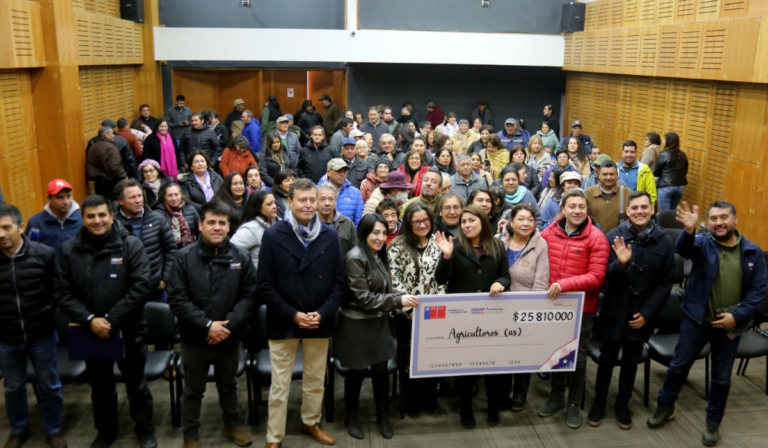1.315 agricultores recibieron incentivos de capital de trabajo en Talca