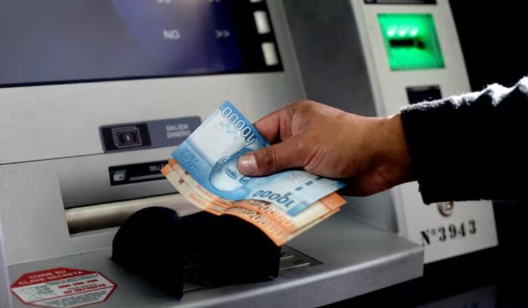 PDI advierte sobre nuevo método de estafa en cajeros automáticos