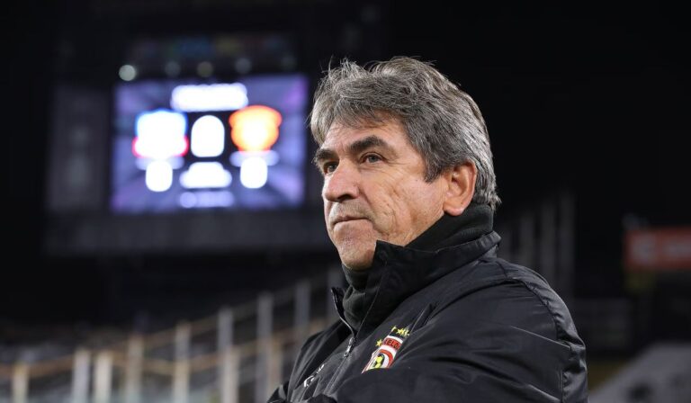 “¡Bienvenido Profe!” Rangers da vuelta la página con llegada de nuevo DT