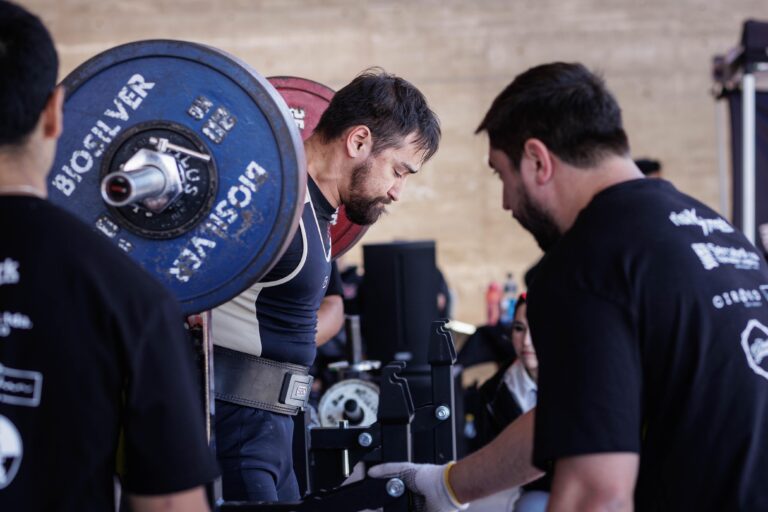 De Talca para el mundo: deportista representará a Chile en Sudamericano de Powerlifting