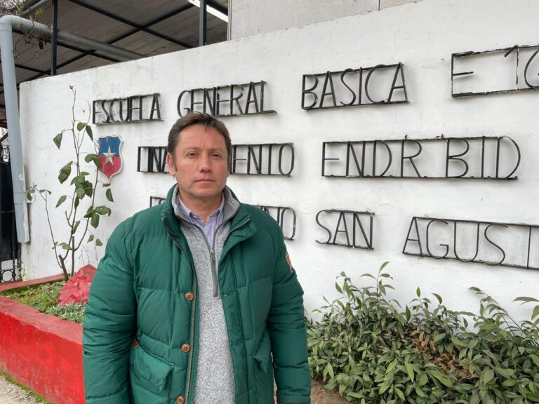 Pedro Álvarez-Salamanca propone proyecto para implementar equipos de aire acondicionado en colegios públicos de la región