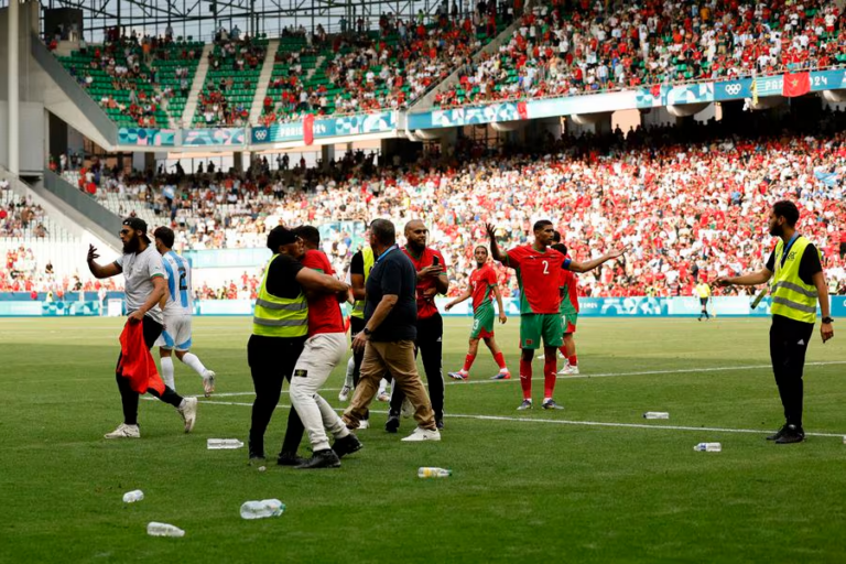 Abuchean himno argentino: tensión y polémica en el arranque de París 2024