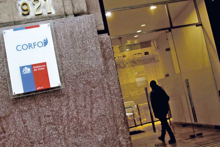 Corfo excluye a deudores de pensiones de alimentos de sus subsidios