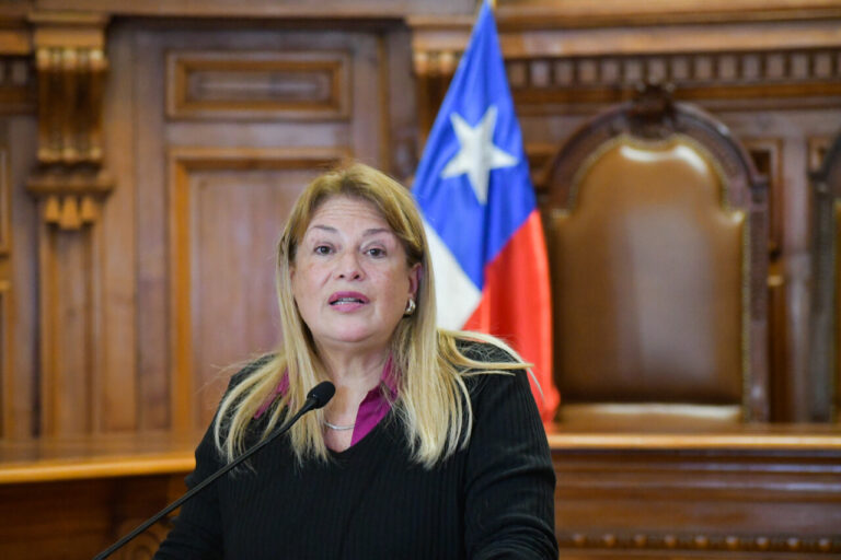 Remueven a Ángela Vivanco de la Corte Suprema tras graves irregularidades
