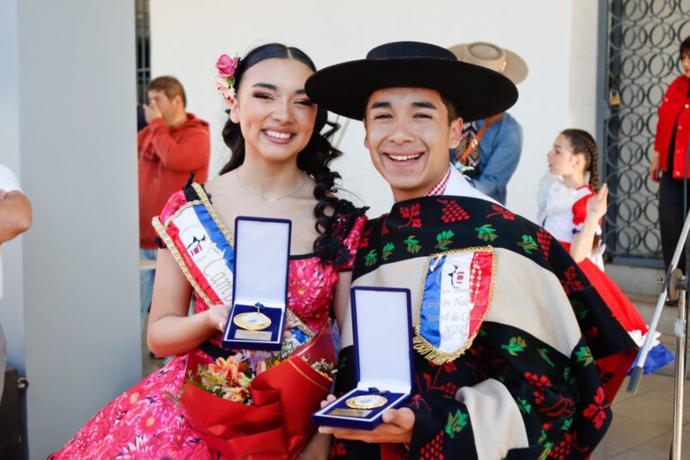 ¡Merecido reconocimiento! San Javier premia a los campeones del Nacional Juvenil de Cueca