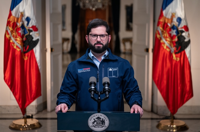 ¿Qué te pareció? Presidente Boric presenta histórico proyecto para terminar con el CAE (con letra chica)