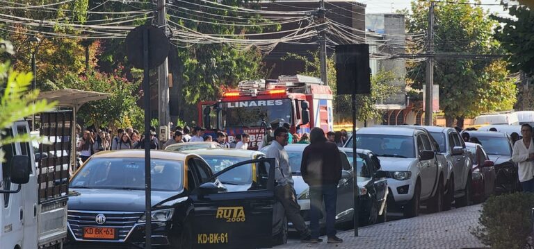 Más de 1.400 evacuados tras fuga de amoníaco en establecimiento educacional de Linares