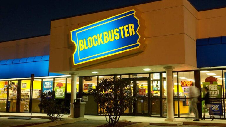 La nostalgia de Blockbuster: así cambiaron sus tiendas en Chile
