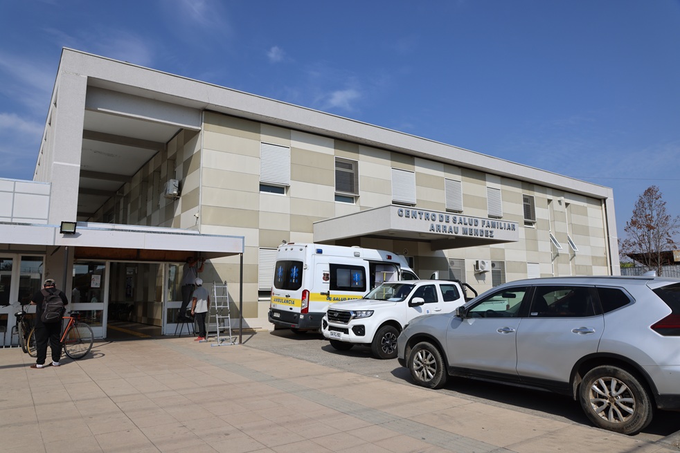 CESFAM de Parral moderniza su laboratorio con inversión millonaria