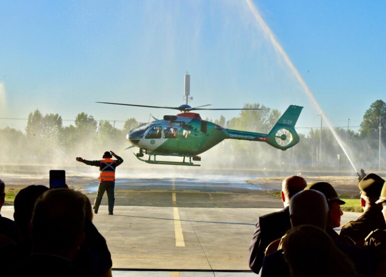 Entregan oficialmente nuevo helicóptero a Carabineros de la Región del Maule