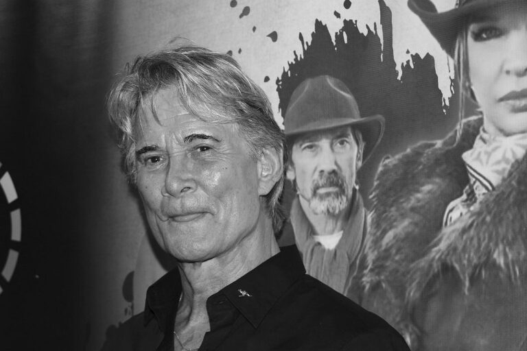 Fallece Richard Norton a los 75 años: actor de ‘Mad Max’ deja un legado en el cine