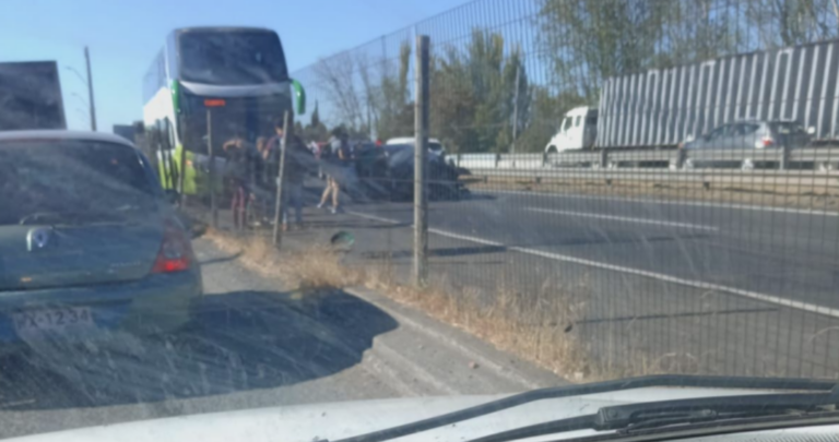 Triple colisión en Ruta 5 Sur: una víctima y varios heridos deja accidente en sector Romeral – Curicó