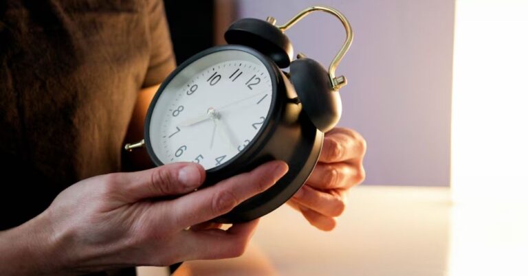 Cambio de hora: este sábado Chile vuelve al horario de invierno