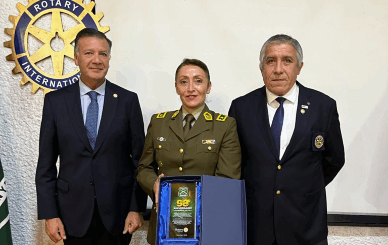 Rotary Club Talca rinde emotivo homenaje a Carabineros por su aniversario