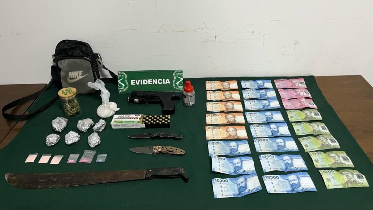 Detienen a joven con ketamina, marihuana y armas en la vía pública de Talca