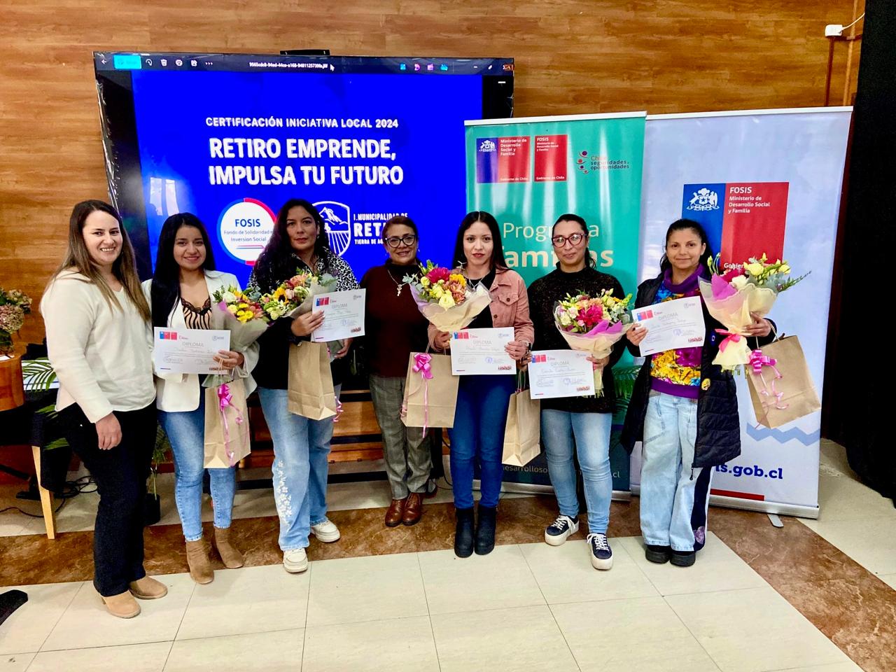 Emprendedoras en Retiro se capacitan en redes sociales y marketing digital