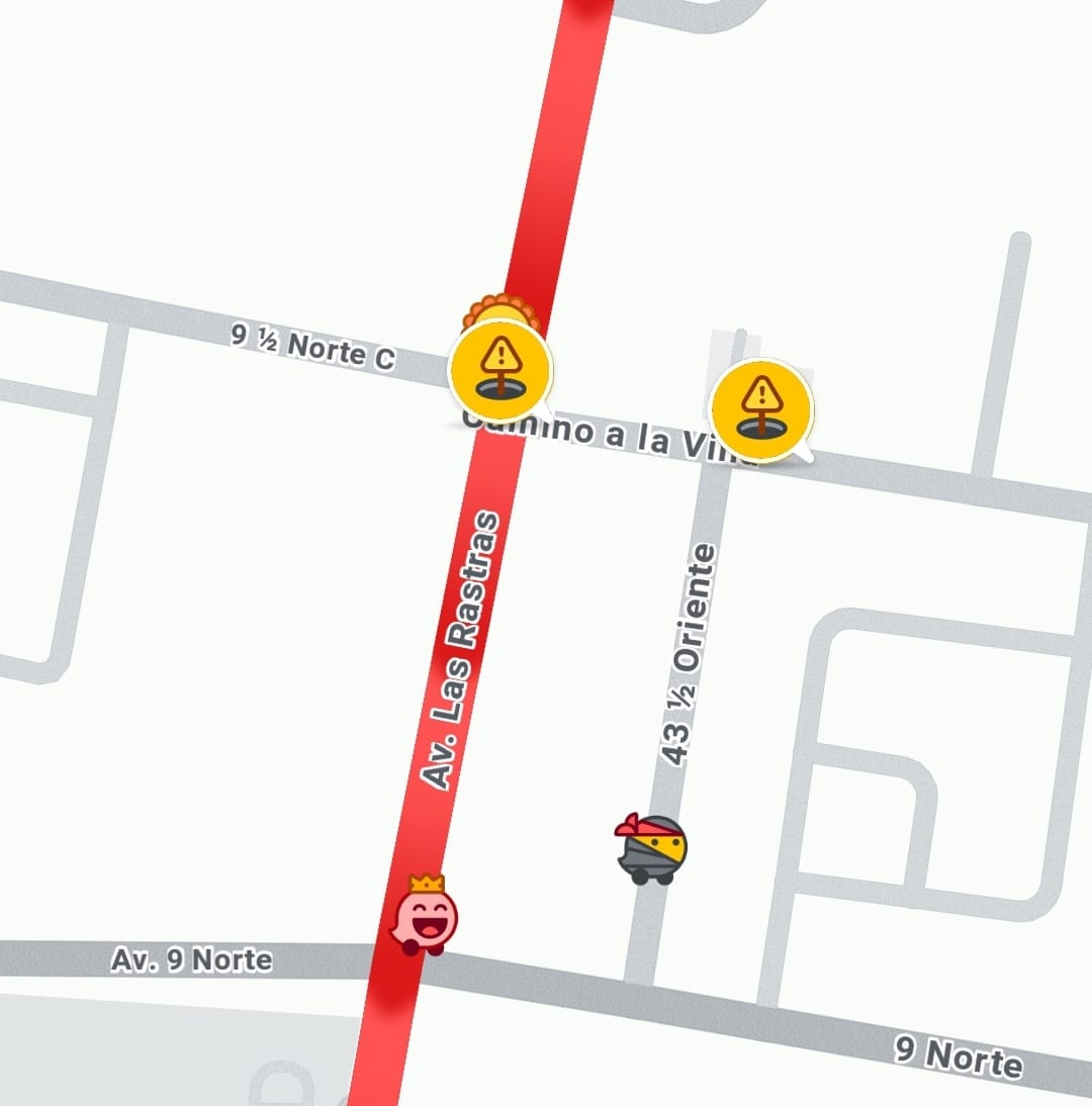 Usuarios de Talca reportan baches en Waze