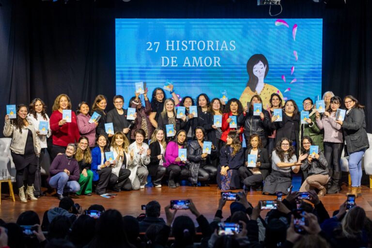 Madres de Teletón Maule lanzan libro ’27 Historias de Amor’ para visibilizar el rol de las cuidadoras
