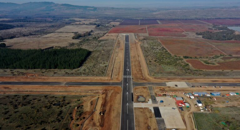 Avanza proyecto de aeropuerto de carga en el Maule: clave para las exportaciones de la región