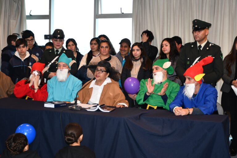 Juicio simulado de Blanca Nieves cautiva en la Corte de Talca: más de 300 personas participaron