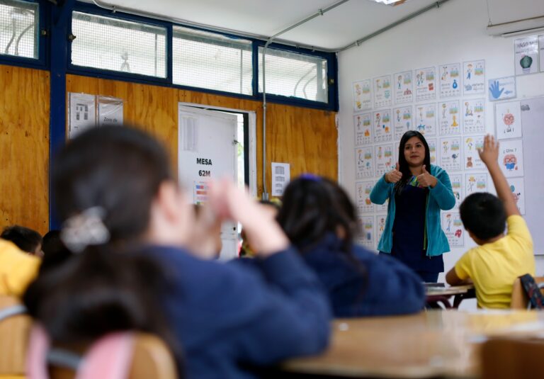 Asistencia a clases alcanza su nivel más alto en tres años: Maule lidera las estadísticas según informe del Mineduc