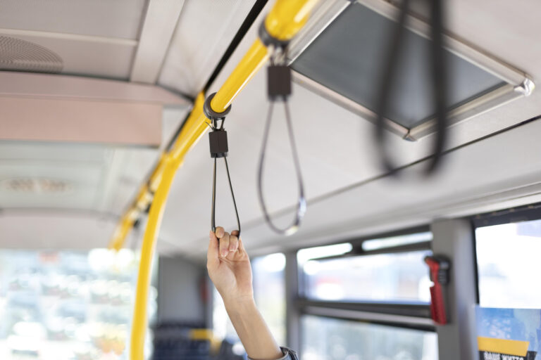 Estudio revela desigualdad de género en el trasporte público en Chile
